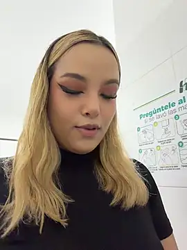 Sammy_garciaa1 Adlı Modelin Canlı XXX Sohbeti