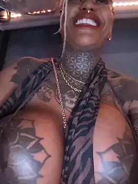 DarkDea's Live XXX Chat