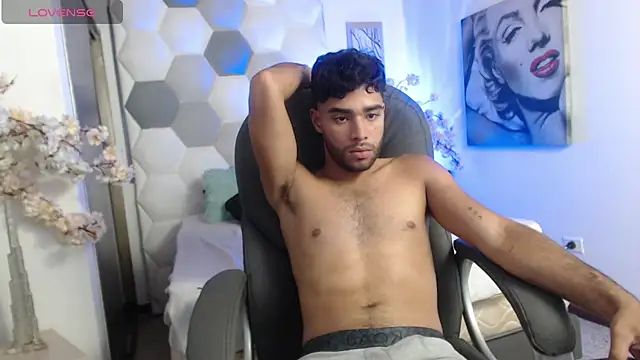 Онлайн чат XXX AlejandroGreco