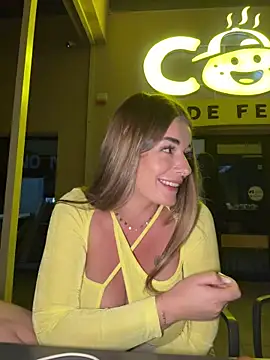 Chat XXX en directo de IsabellaEtthan