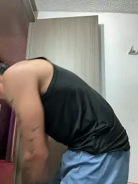XXX chat uživo modela DRYX_XX