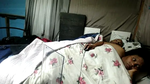 CamodickのライブXXXチャット