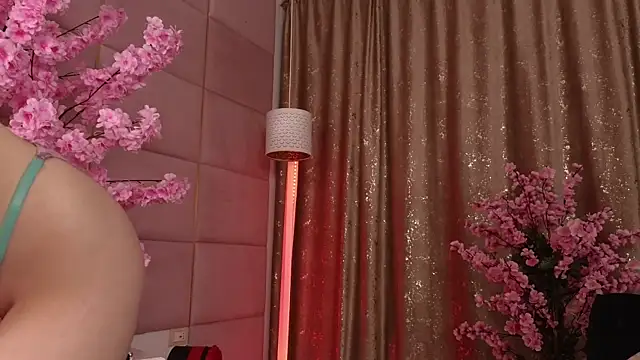 Chat XXX ao vivo de Elliblue