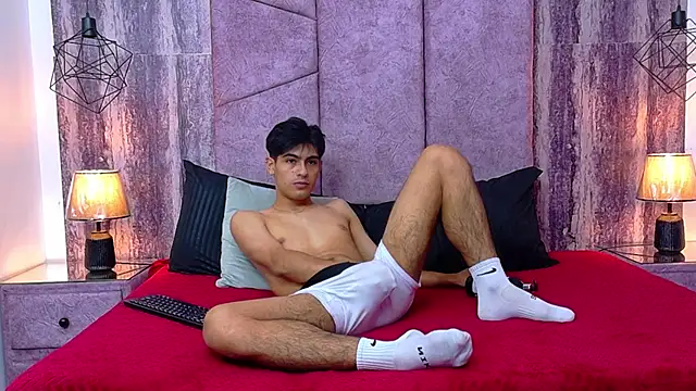 TaylerCruz élő XXX-chatje
