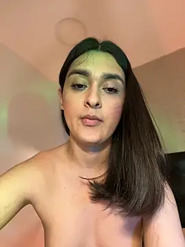 MiahWindsor live XXX chat
