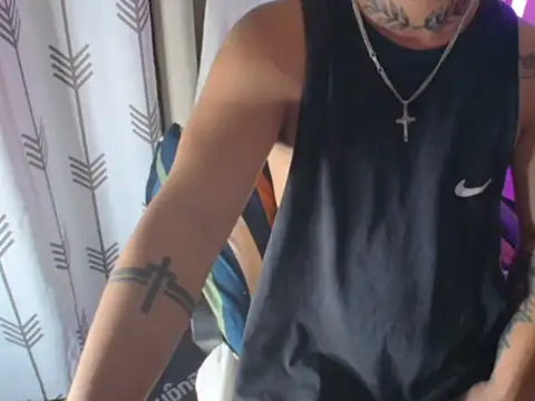 urhardfuckerAsiandaddy Chat XXX live