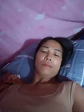 Lily-ly 现场XXX聊天