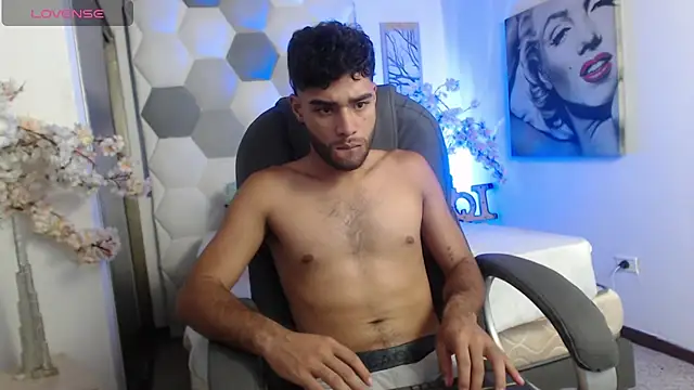 AlejandroGreco Live XXX-chat
