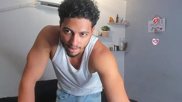 Kris_Khalifa69's Live XXX Chat