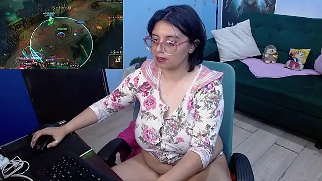 ohmysqueak's Live XXX Chat