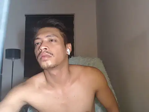 Asian_gregor 现场XXX聊天