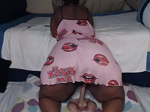 XXX chat uživo modela AdelaideT