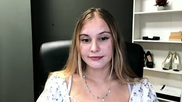 kitty_valeria: онлайн-секс-чат