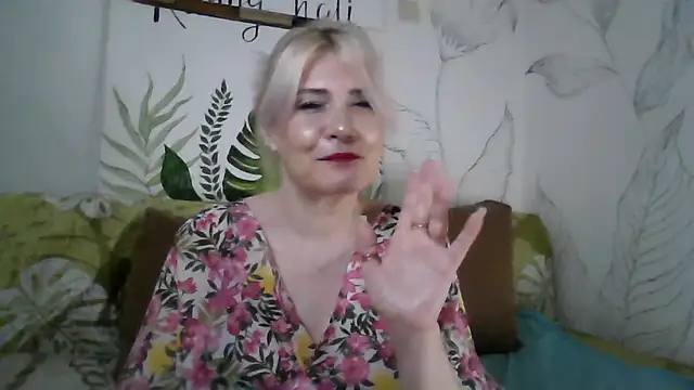 دردشة Catty_Lady الجنسية المباشرة