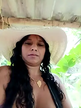 Chatroom XXX en direct de esmeralda_li