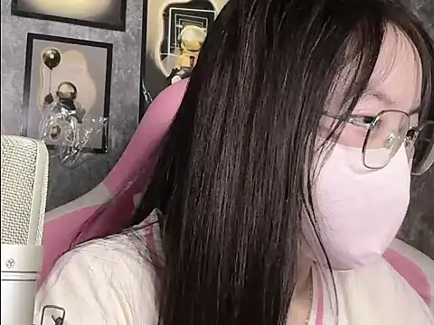 Czat XXX na żywo – Noren99