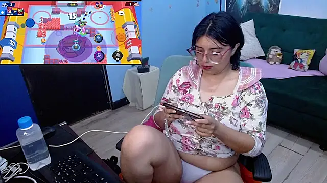 Chat XXX en directo de ohmysqueak
