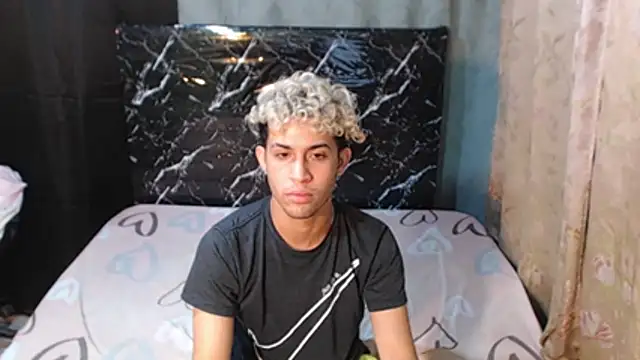 Wild_Squadn Live XXX chat