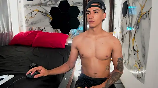 Czat XXX na żywo – Goldendesirexx