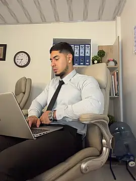 Dimitri_Colleman Chat XXX in diretta