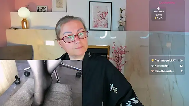 Онлайн чат XXX Alexandra_Kind