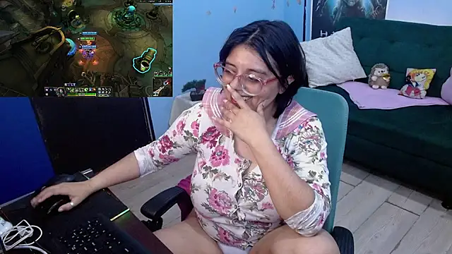 ohmysqueak Chat XXX in diretta