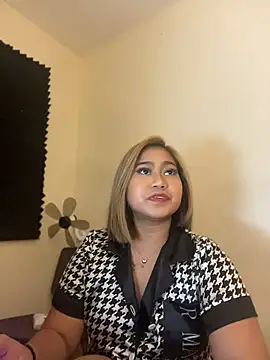 vien_pussy69 Adlı Modelin Canlı XXX Sohbeti