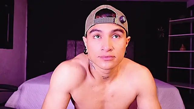 LiamDeep live XXX chat
