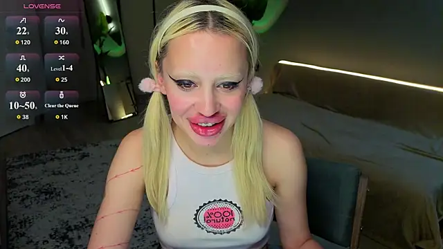 Chat XXX en directo de Luna_Beverly