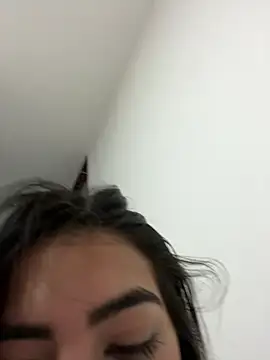 Czat XXX na żywo – cherry_skinnyy_