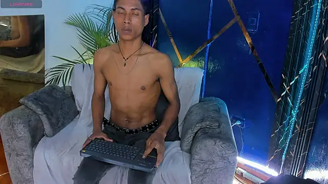 Walkers05 Live XXX-chat