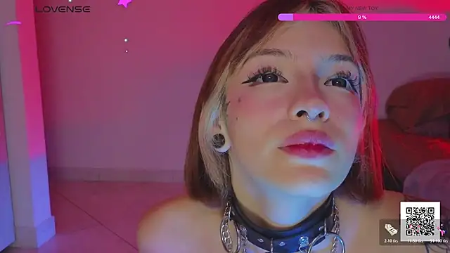 Moonlightt_21's Live XXX Chat