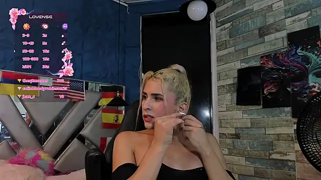 isa_fox_23 Adlı Modelin Canlı XXX Sohbeti