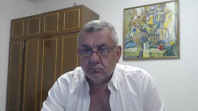 Онлайн чат XXX machomale3