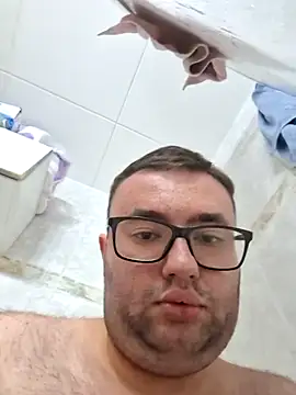 Javier_bear 即時 XXX 聊天