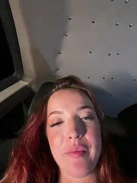 Show modela Daddyslut2_0 na web-kameri