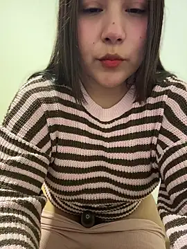 NamiNae XXX чат на живо