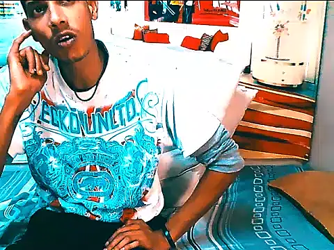 IndianSavageMale Show in webcam