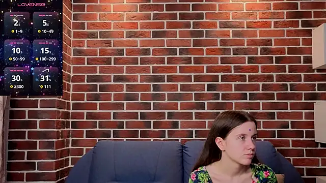 MyrtaMcclaney XXX чат на живо