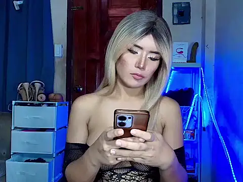 Asian_Isabellaxx live XXX chat