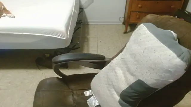 Chatroom XXX en direct de DADDY_KANE8---