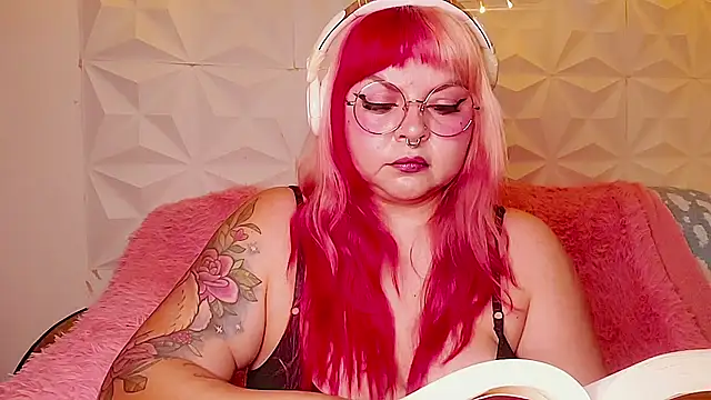 Satyn_doll Adlı Modelin Canlı XXX Sohbeti