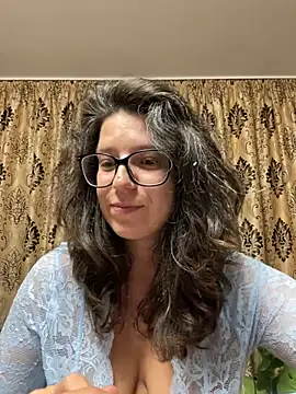 NadiraNoor's Live XXX Chat