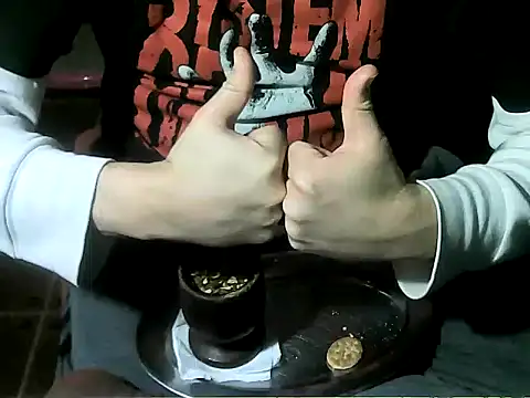 Chatroom XXX en direct de OreCam