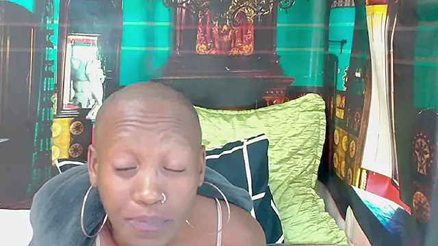 EbonyOlive69 – Live XXX-chat
