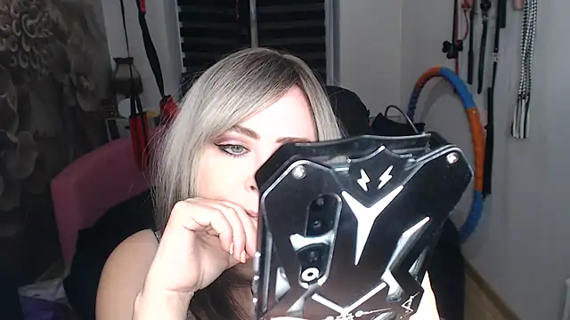 Chat +18 de MISSgoddessMARIA ao vivo