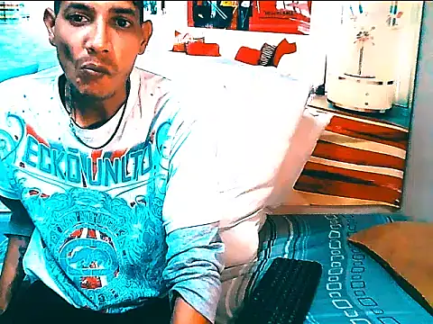 XXX chat uživo modela IndianSavageMale
