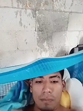 Julio_mam Chat XXX live