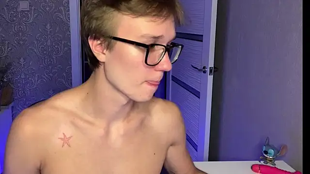 yyyyesssbb Live XXX-chat