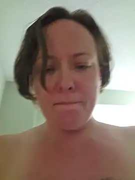 julimonroe's Live XXX Chat